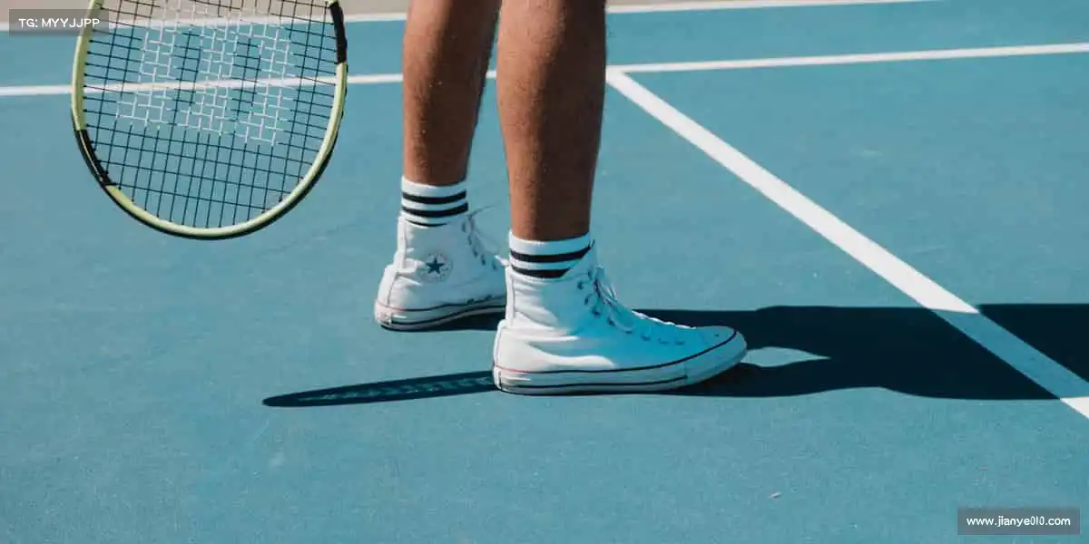 2026年世界杯官网🎾网球划过的弧线,是梦想绽放的轨迹 —— 每一拍,都全力以赴!